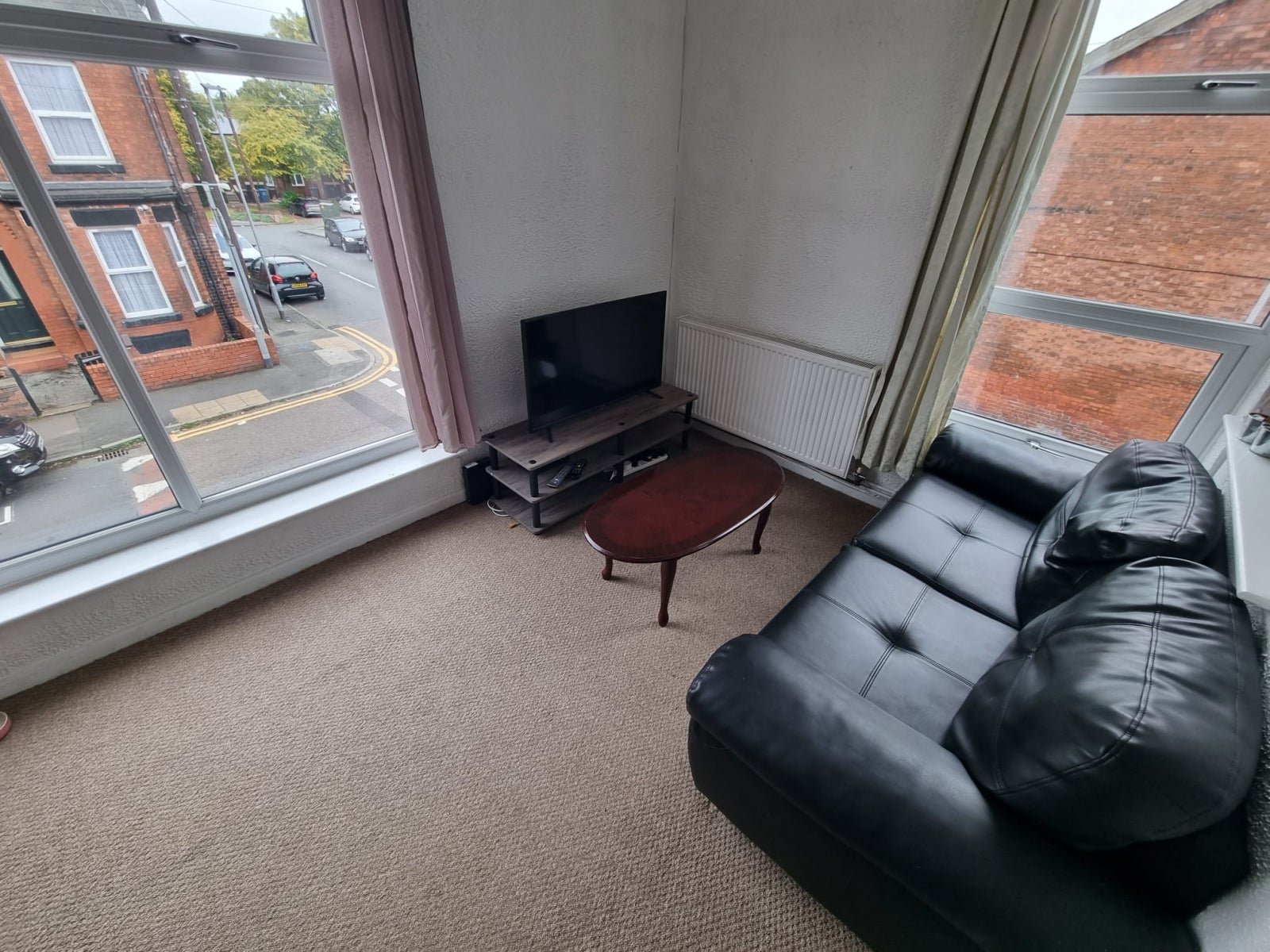 Flat Davenport Avenue in Manchester