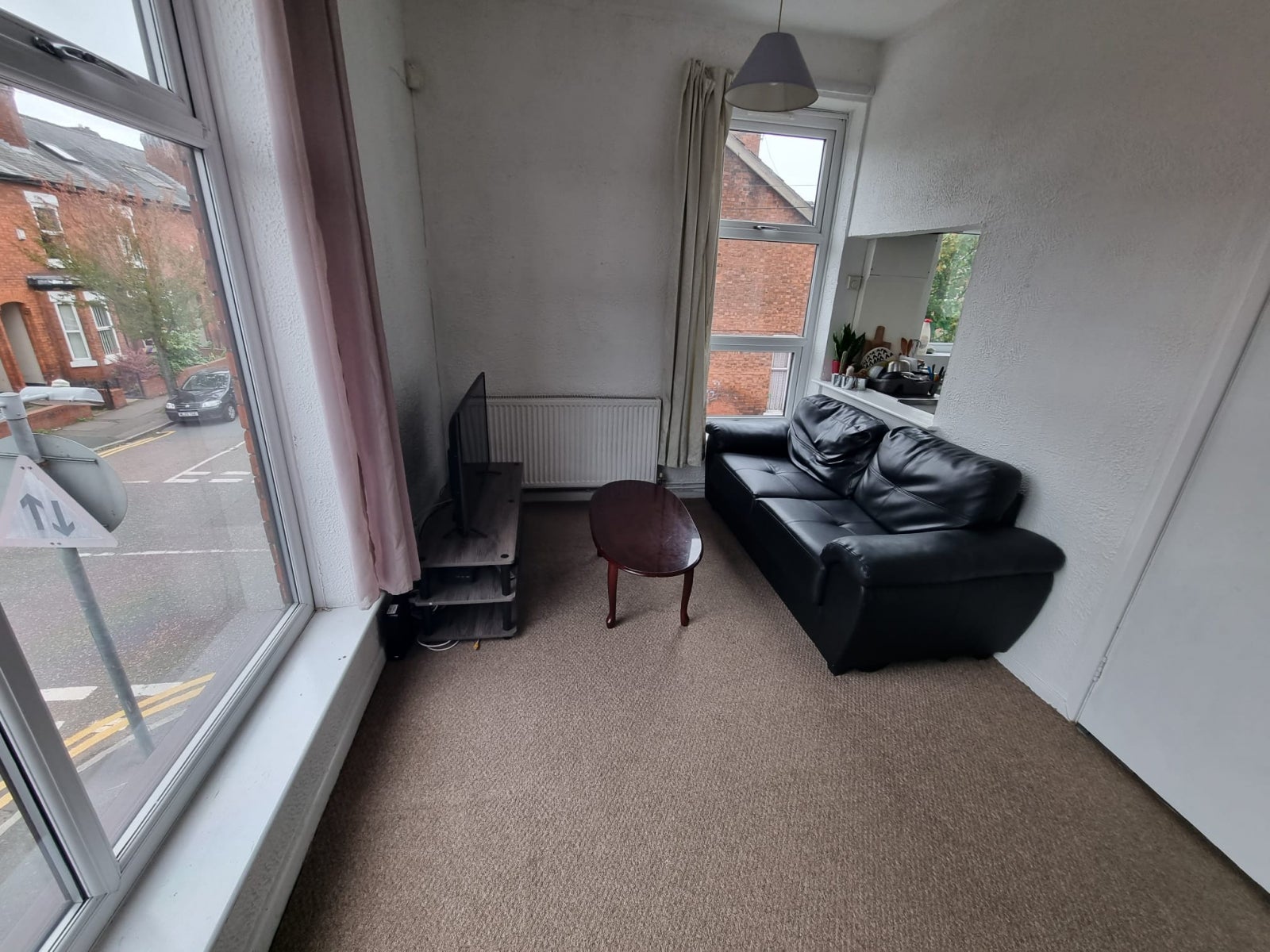Flat Davenport Avenue in Manchester