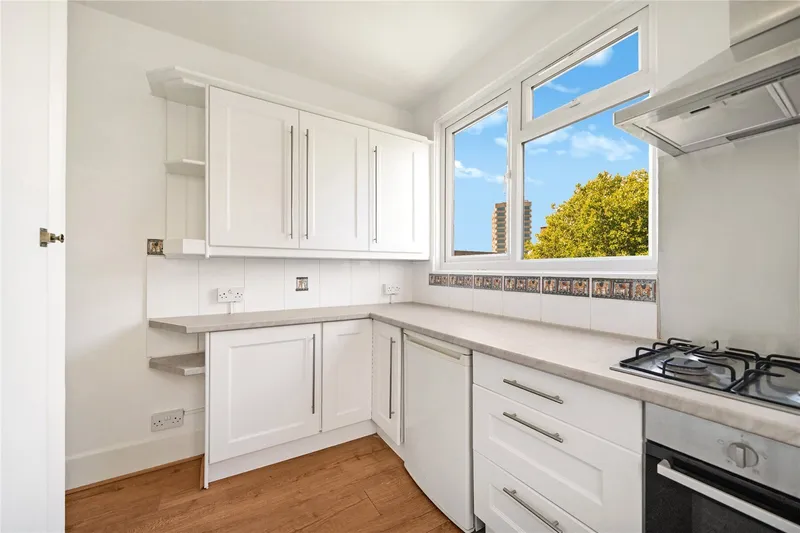 Flat West End Lane in Greater London