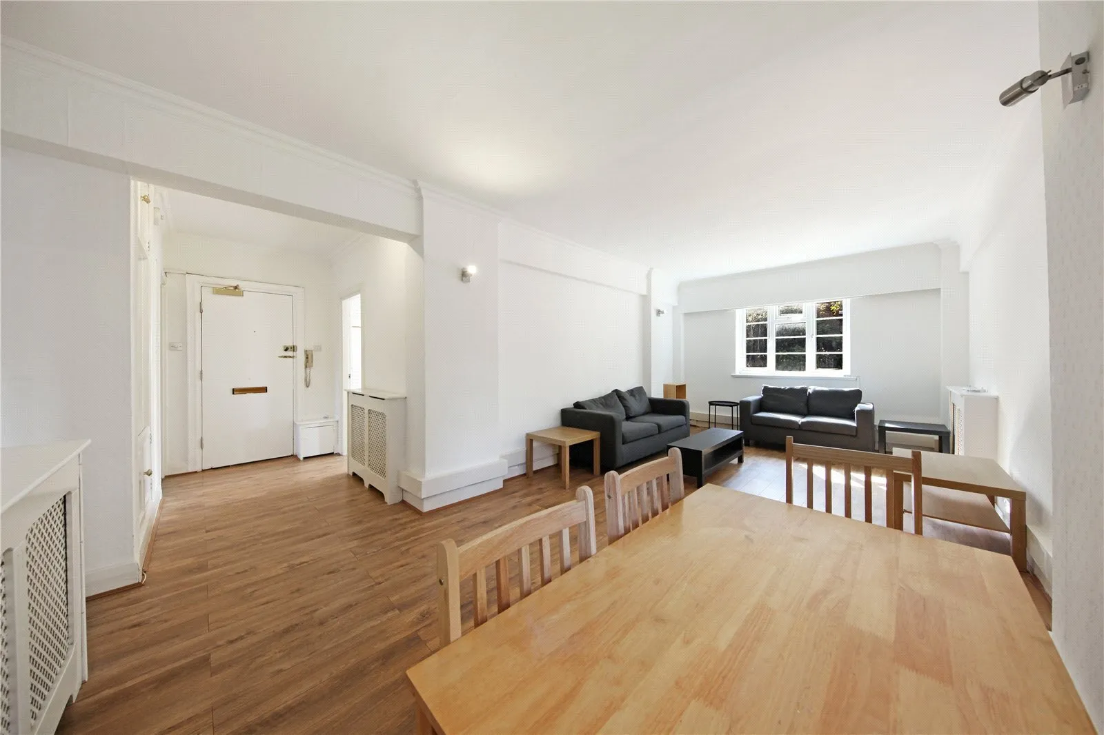 Flat West End Lane in Greater London