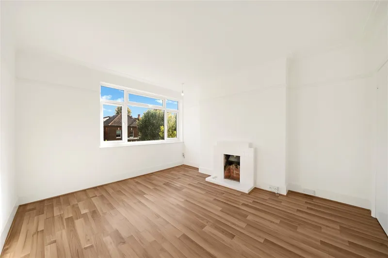 Flat West End Lane in Greater London