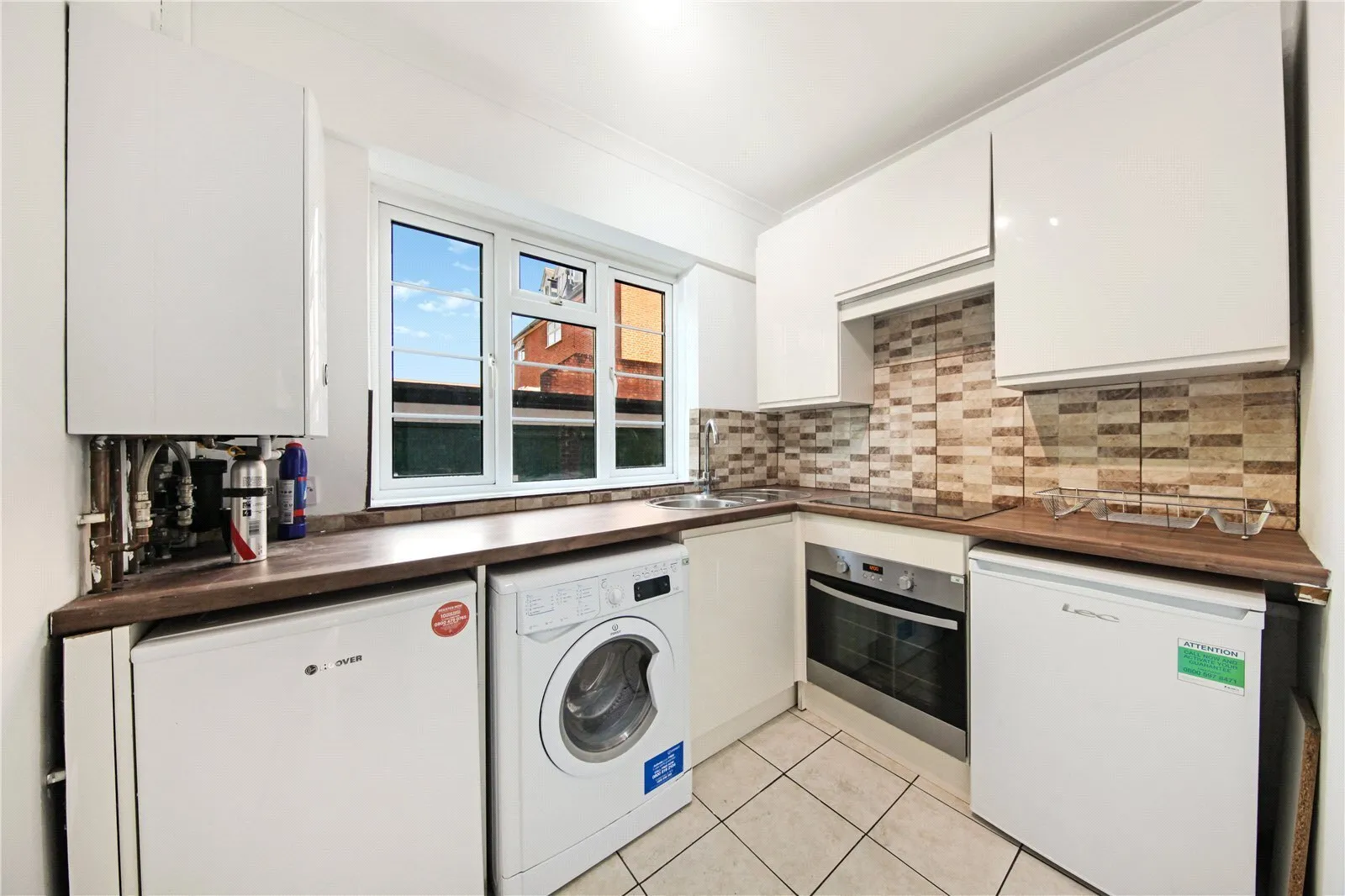 Flat West End Lane in Greater London