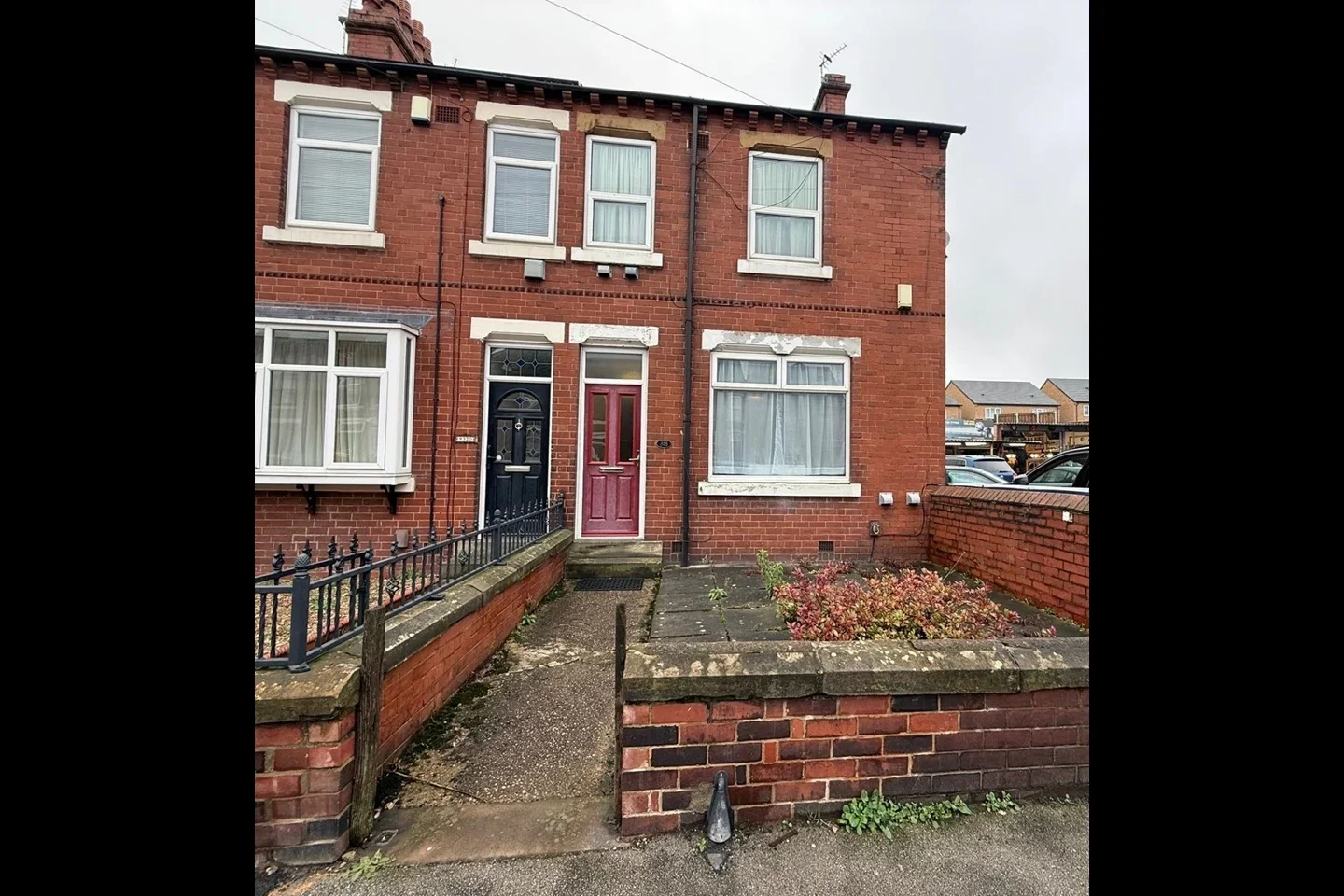 Room Leeds Road in Wakefield