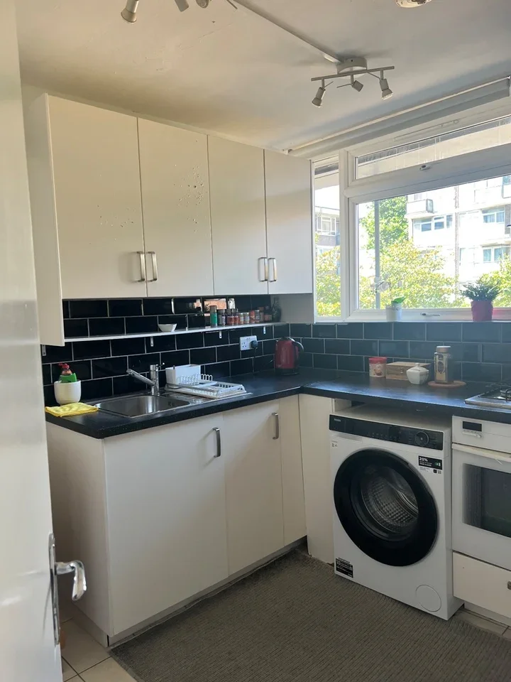 Flat Windsor Terrace in Greater London