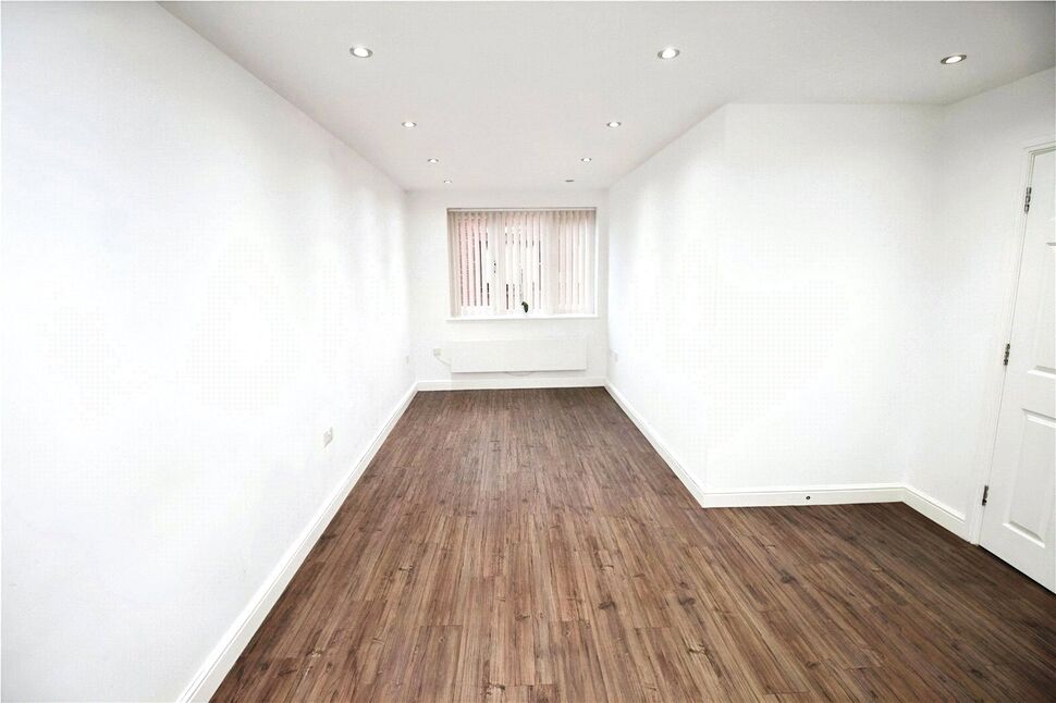 Flat Harpur Street in Bedford