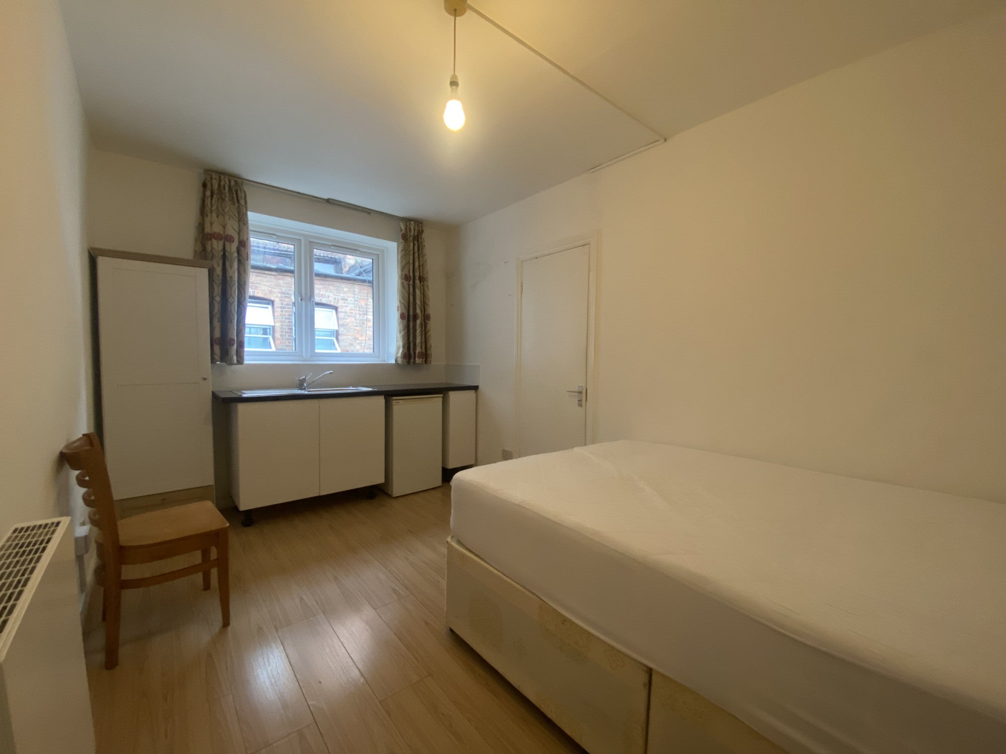 Flat Holloway Road in Greater London
