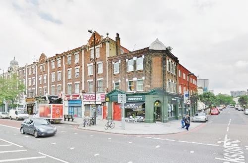 Flat Holloway Road in Greater London