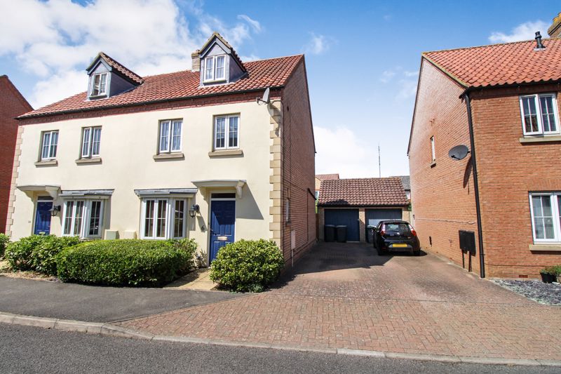 House Langley Gardens in Potton