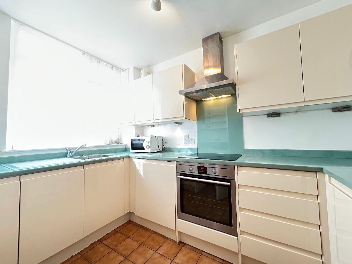 Flat West Hill in Greater London