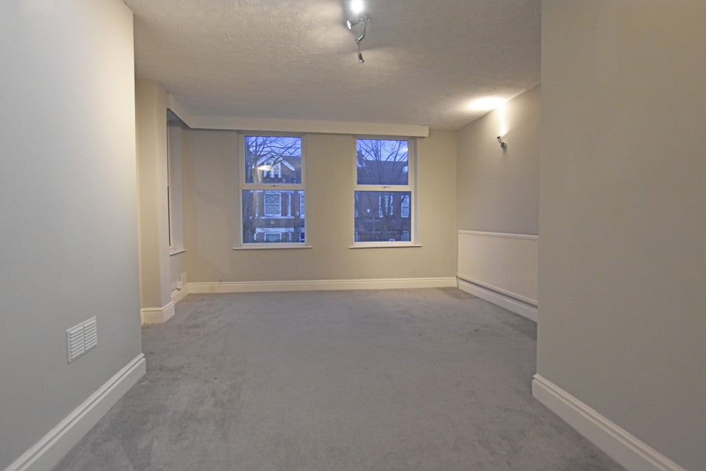 Flat Albert Road in Nottingham