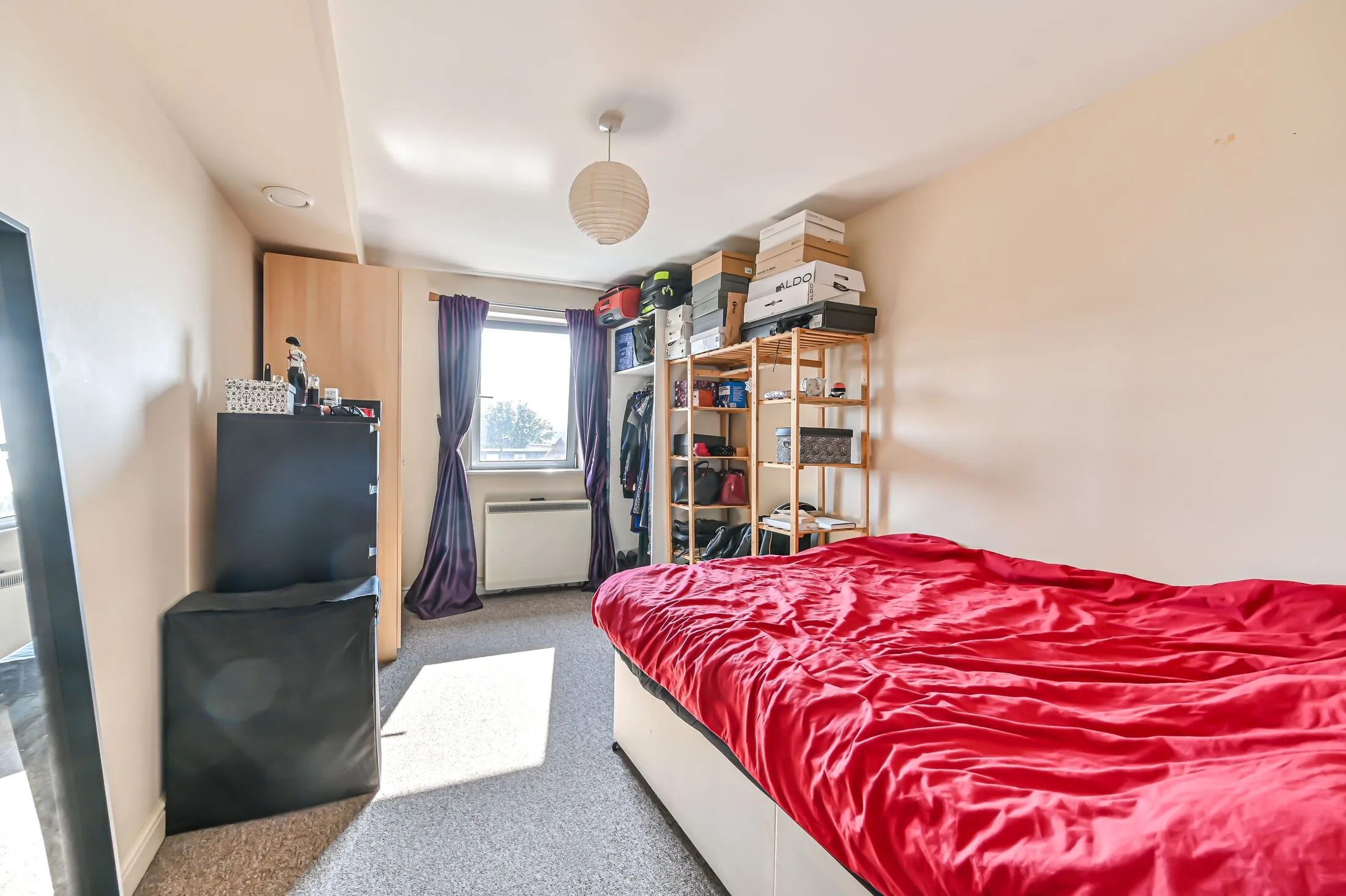 Flat Trinity Crescent in Greater London