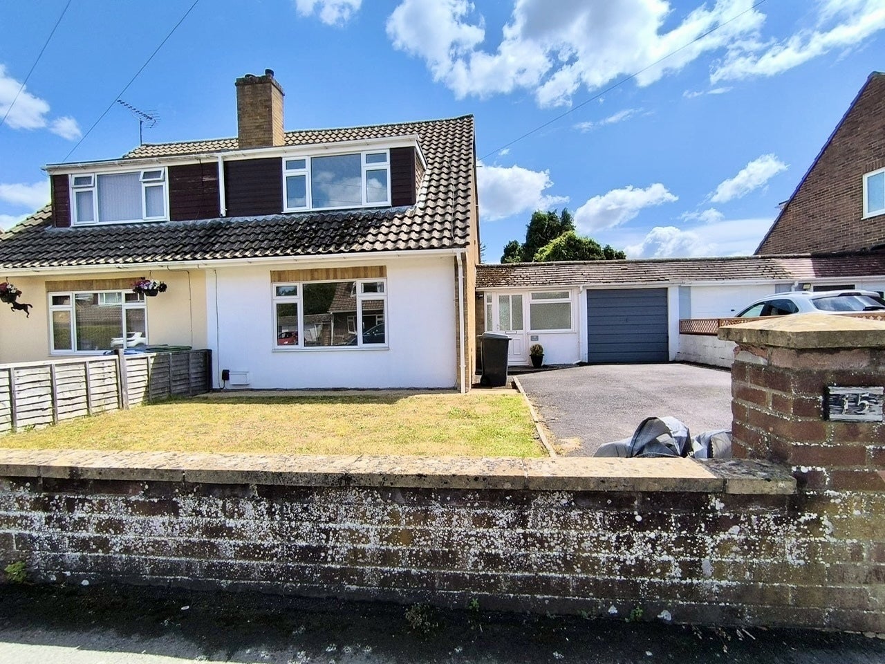 House Highbury Park in Warminster