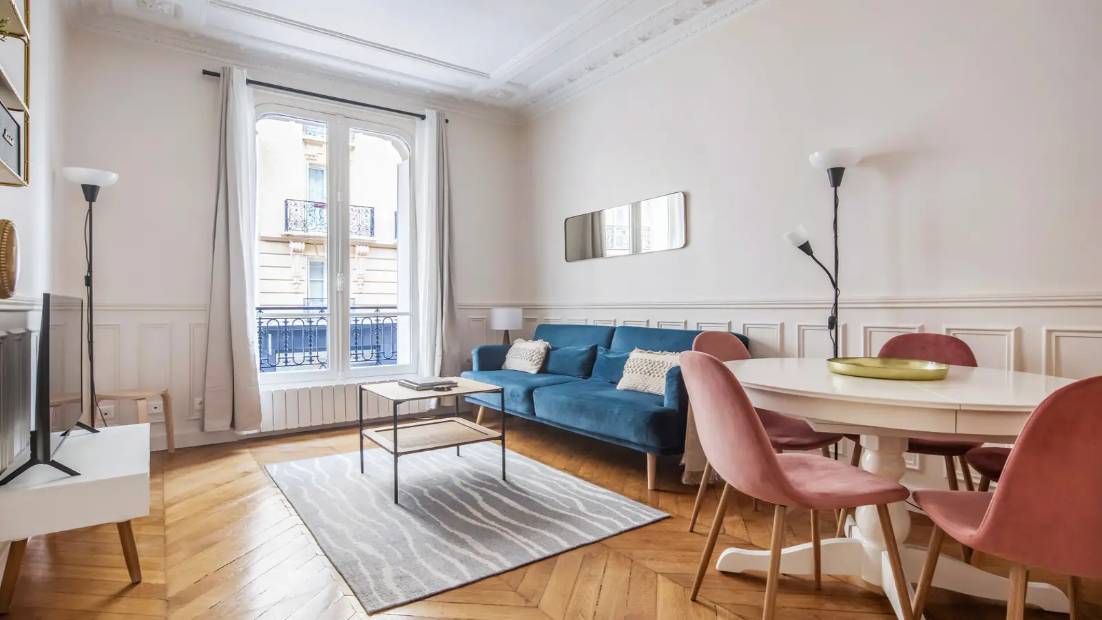 Flat Place du Cardinal Amette in Paris