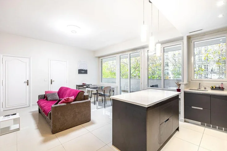 Flat Boulevard Exelmans in Paris