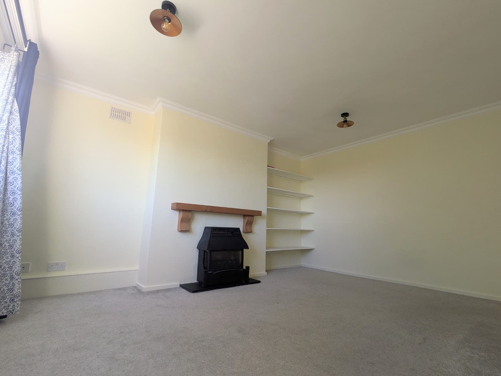 Flat Middleton Hall Road in Birmingham