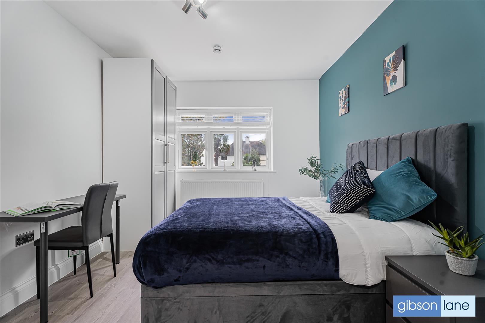 Room Surbiton Road in Greater London