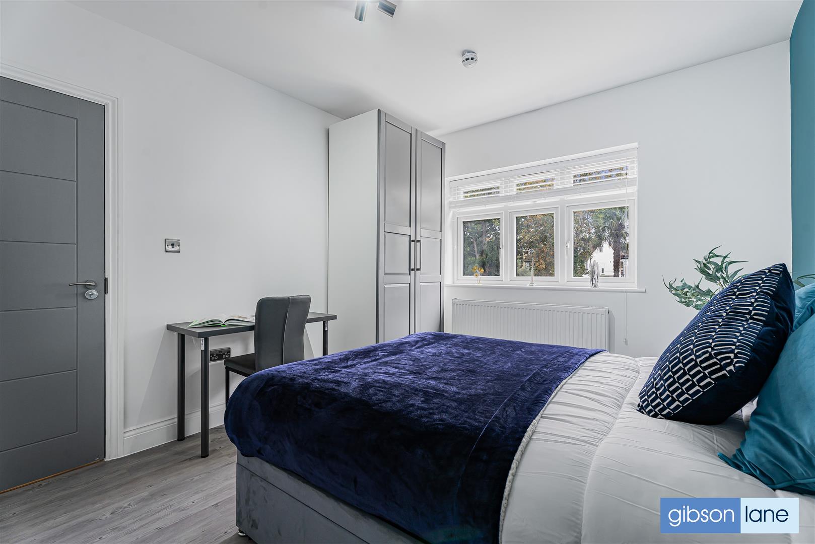 Room Surbiton Road in Greater London