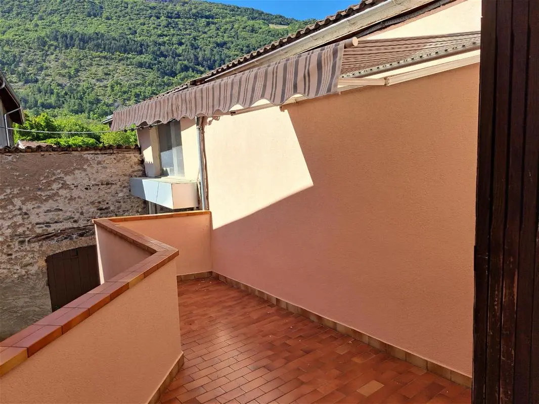 Appartement Rue Champollion à Vif