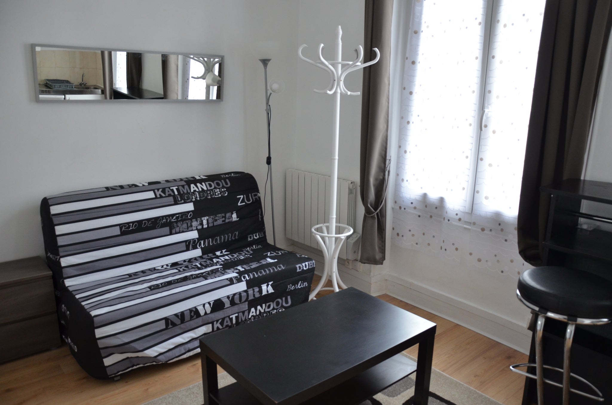 Flat Rue Sainte-Apolline in Paris