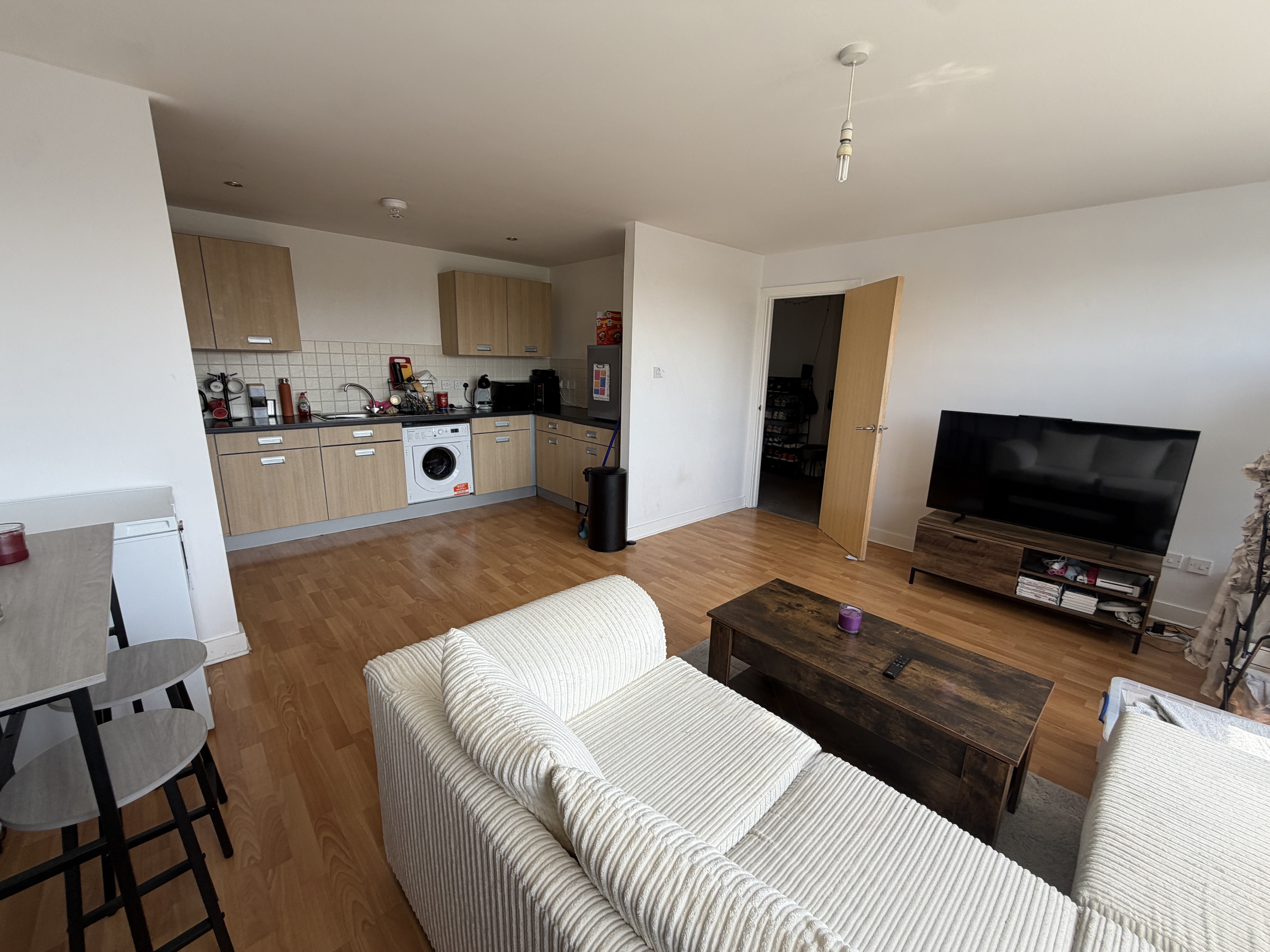 Flat Oundle Road in Peterborough