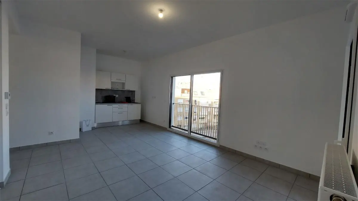 Flat Rue Paul Bert in Bourgoin-Jallieu