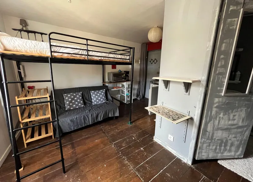 Room Rue du Chastel in Mende