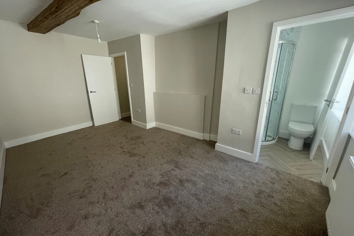 Room Sheep Street in Highworth