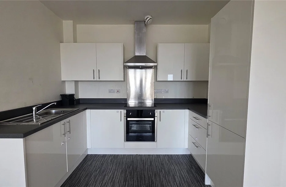 Flat Farnsby Street in Swindon