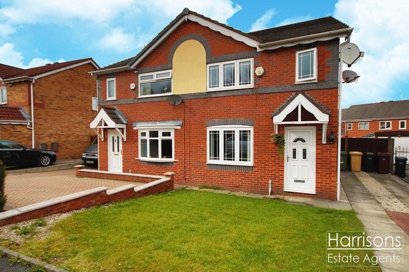 House Ellesmere Road in Bolton