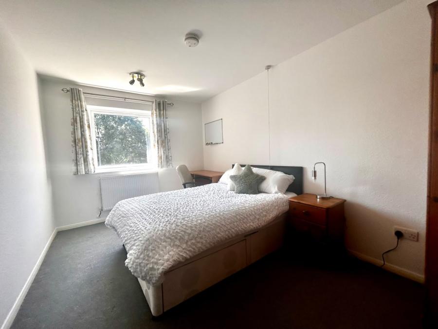 Room Cobden Street in Derby