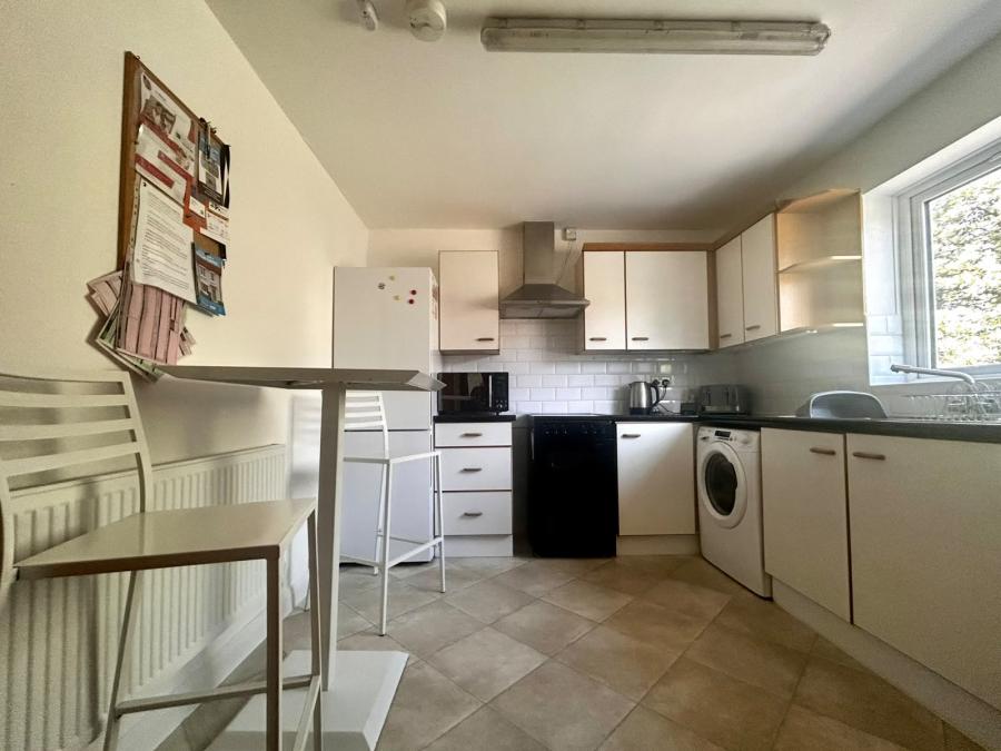 Room Cobden Street in Derby