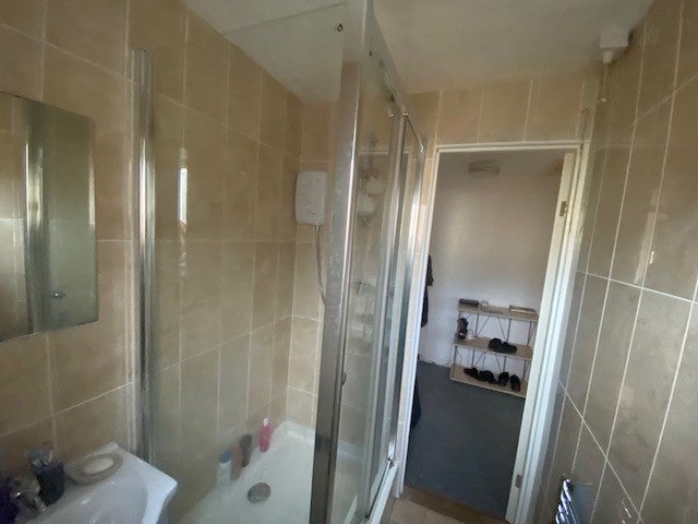 Room Cobden Street in Derby