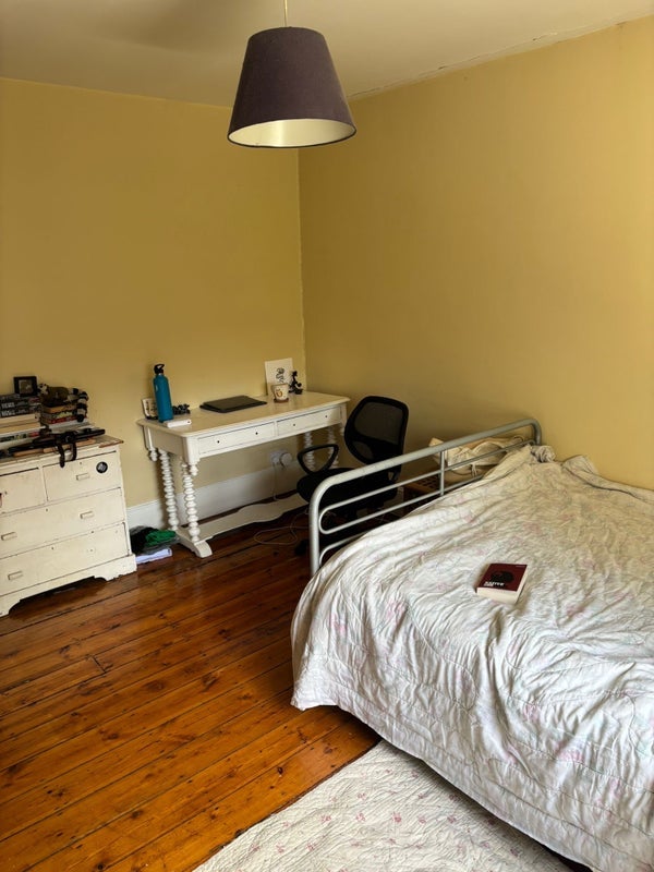 Room Tierney Road in Greater London