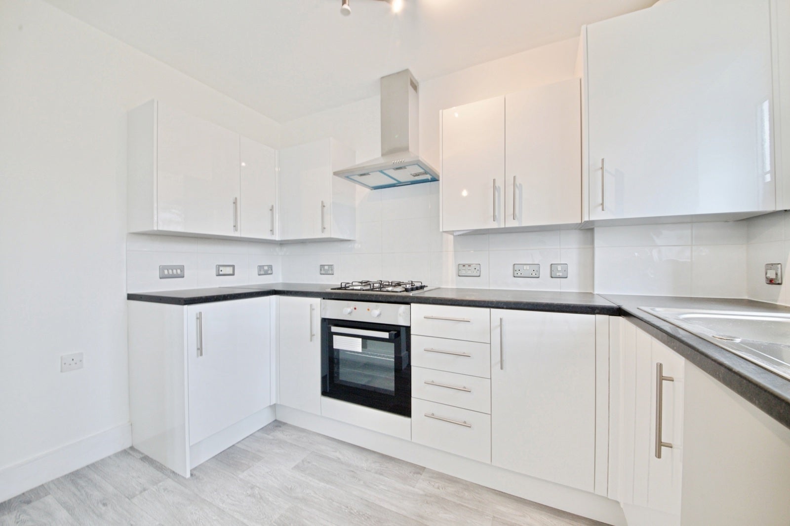 Flat Romside Place in Greater London
