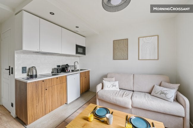 Flat Rue Louis Rouquier in Levallois-Perret