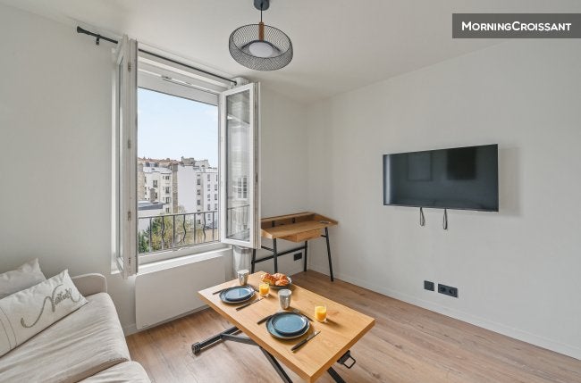 Flat Rue Louis Rouquier in Levallois-Perret