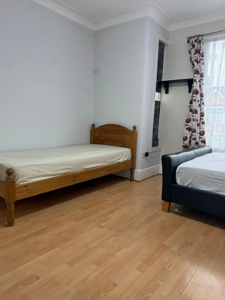 House Gartmore Road in Greater London
