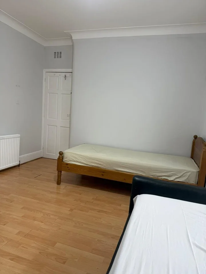 House Gartmore Road in Greater London