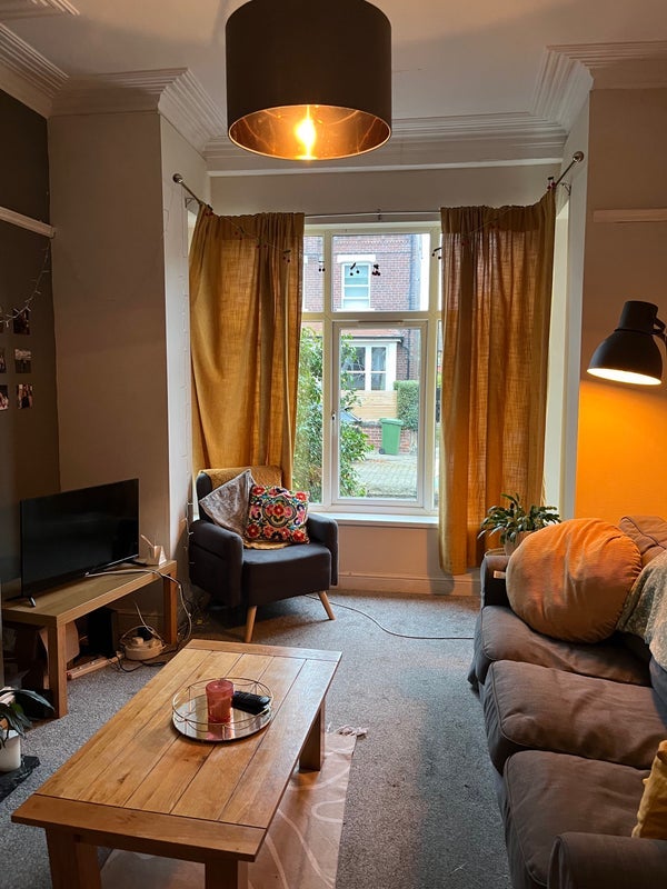 Room Back Stanmore Street in Leeds