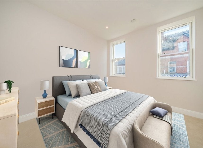 Flat Merton Road in Greater London
