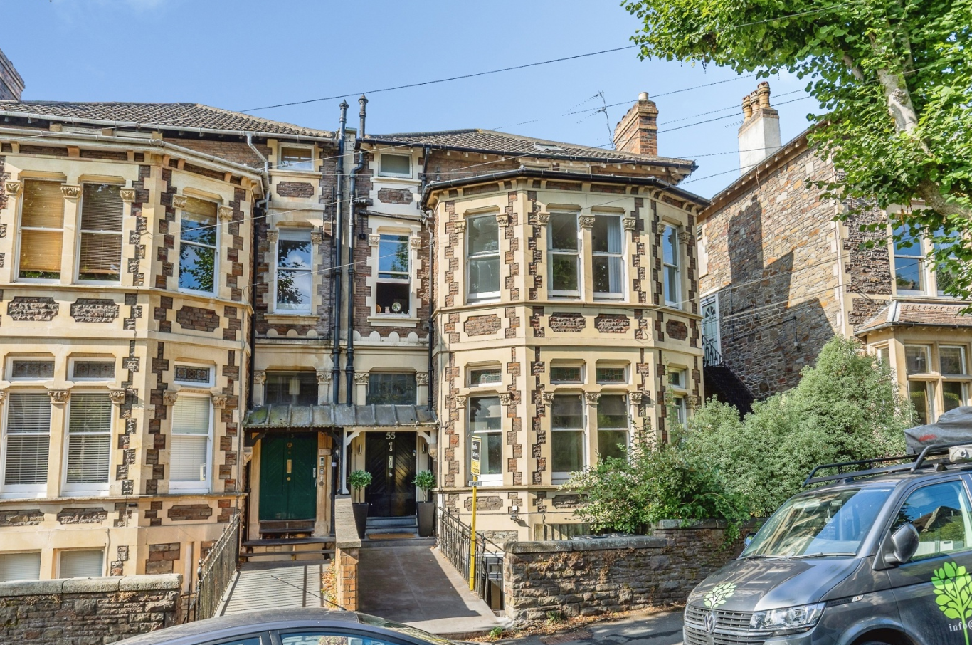 Flat Clarendon Road in Bristol
