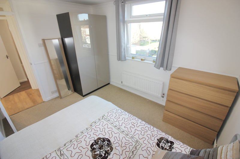 Flat Childebert Road in Greater London
