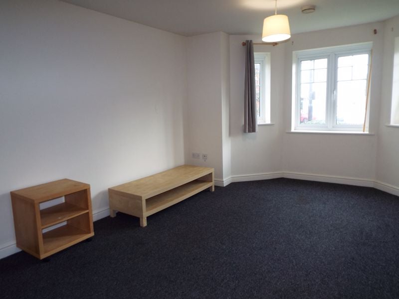 Flat Fernley Avenue in Birmingham