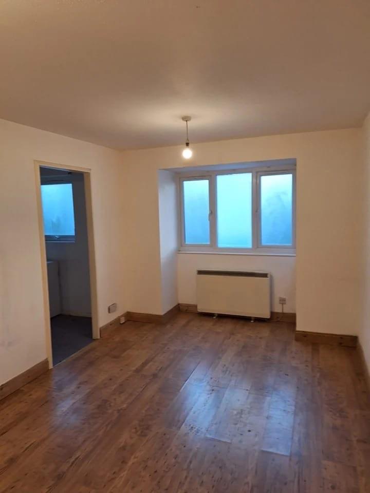 Flat Chatsworth Road in Greater London