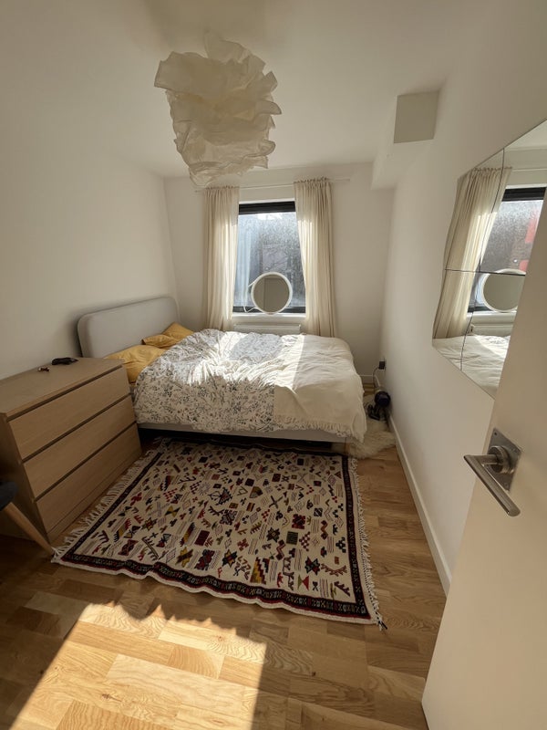 Flat Coldharbour Lane in Greater London