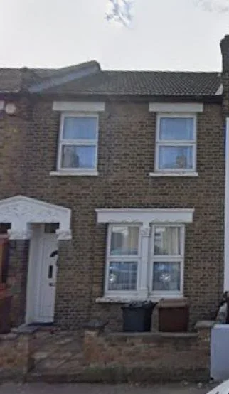 House Heath Road in Greater London