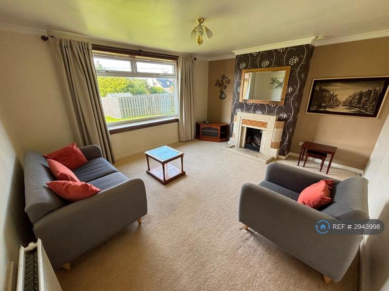 Flat Kincorth Place in Aberdeen City