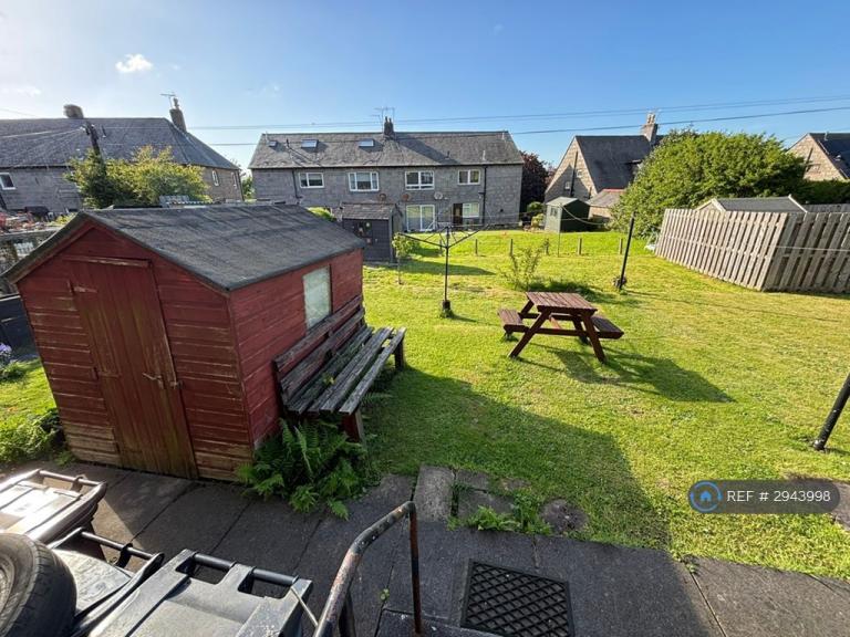 Flat Kincorth Place in Aberdeen City