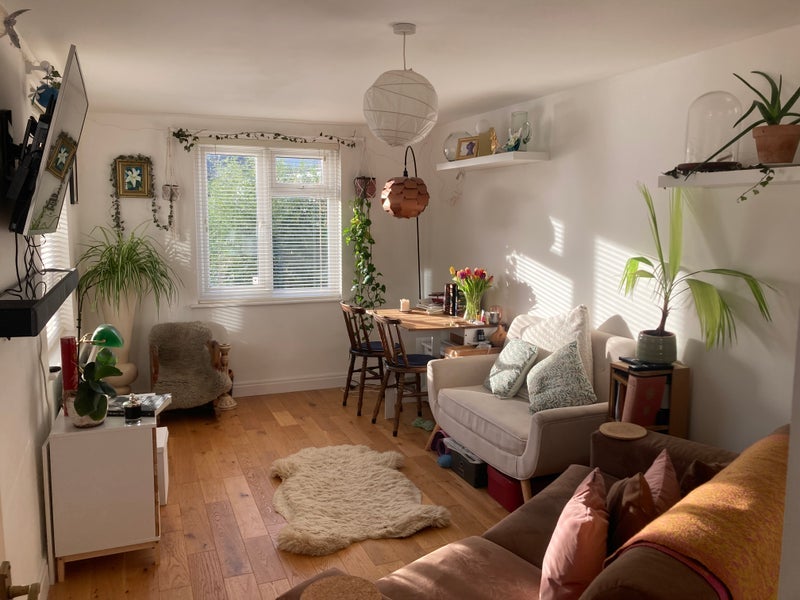 Flat Larkbere Road in Greater London