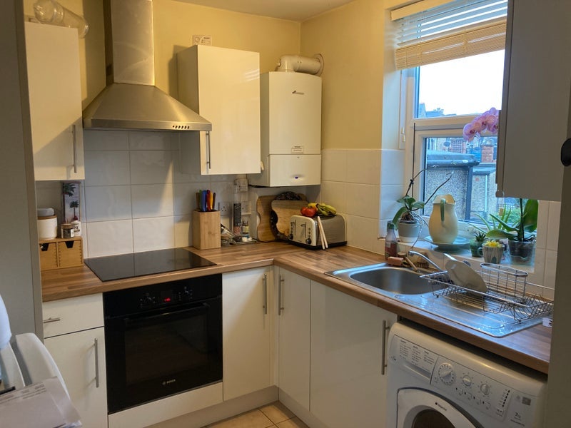 Flat Larkbere Road in Greater London